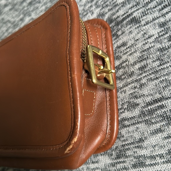 Coach Legacy 9167 Top of Counter Compartment crossbody bag - Picture 3 of 7